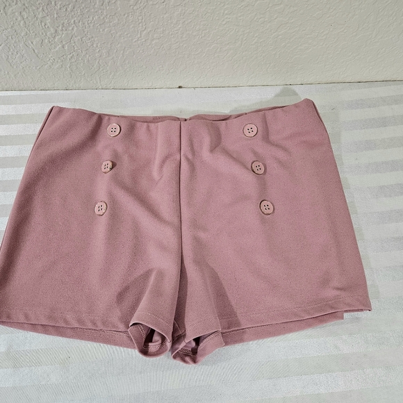 Messini Rose Color Shorts - Picture 9 of 10